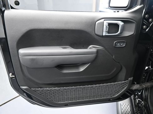 New 2026 Jeep Gladiator Sport image 12