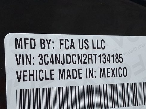 Certified 2024 Jeep Compass Limited image 25