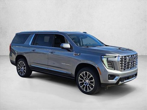 New 2026 GMC Yukon XL Denali w/ Sun & Power Step Package image 7