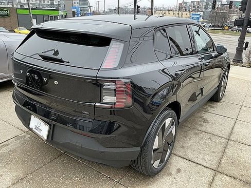 New 2026 Volvo EX30 Plus w/ Protection Package Premier image 6