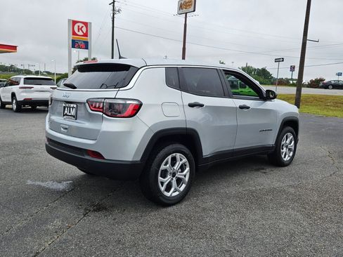 New 2025 Jeep Compass Sport image 11