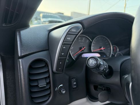 Used 2007 Chevrolet Corvette Convertible w/ Preferred Equipment Group image 28