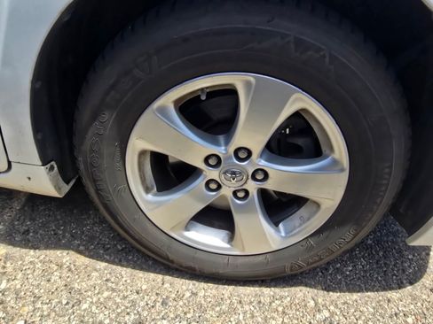 Used 2013 Toyota Sienna LE FWD image 15