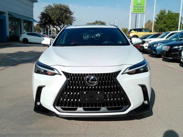 Used 2024 Lexus NX 250 FWD image 3