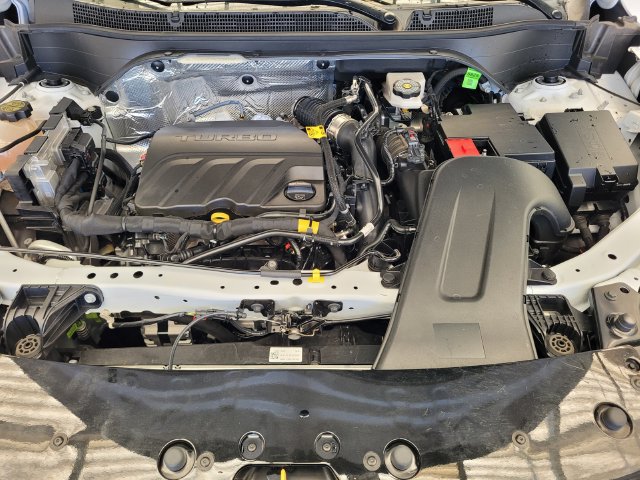 Used 2025 Chevrolet Trax ACTIV w/ Driver Confidence Package FWD image 34