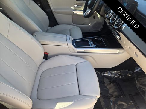 Used 2025 Mercedes-Benz EQB 300 4MATIC image 14