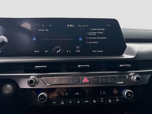 Certified 2024 Kia Telluride S w/ S Sunroof Package AWD/4WD image 19