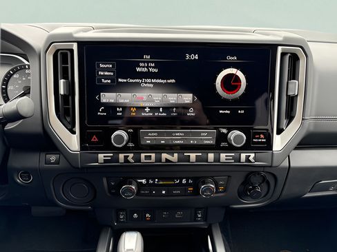 Certified 2025 Nissan Frontier SV w/ SV Convenience Package RWD image 17