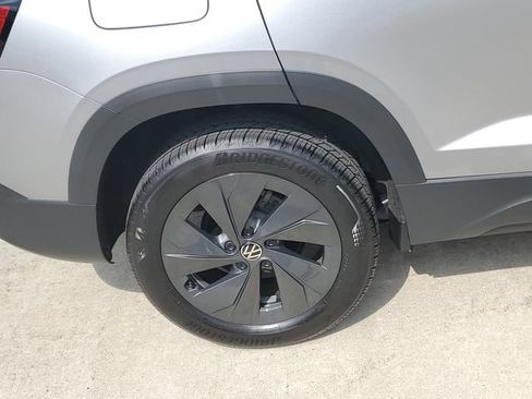 Certified 2025 Volkswagen Taos S FWD image 5