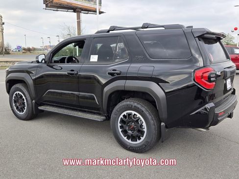 New 2026 Toyota 4Runner TRD Off-Road Premium AWD/4WD image 3