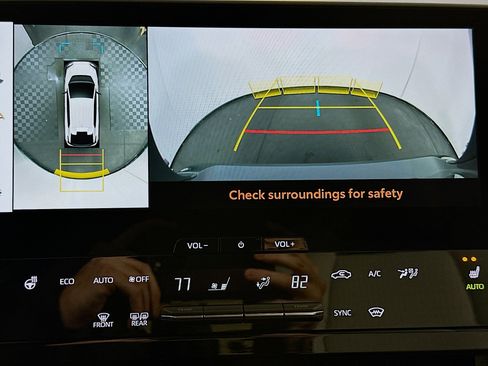 Used 2023 Subaru Solterra AWD image 22