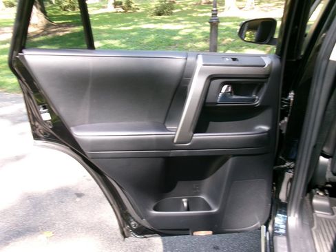 Used 2024 Toyota 4Runner Limited RWD image 34