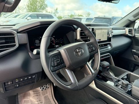 Certified 2026 Toyota Sequoia SR5 w/ TRD Off-Road Package AWD/4WD image 11
