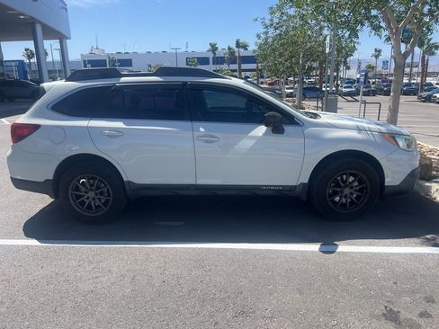 Used 2015 Subaru Outback 2.5i AWD/4WD image 5