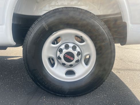 New 2025 GMC Savana 2500 Work Van w/ Driver Convenience Package RWD image 10