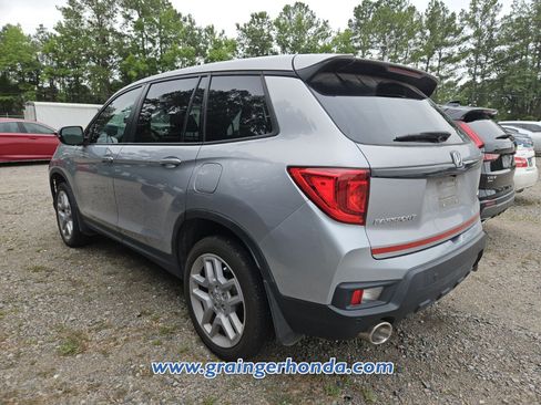 Certified 2024 Honda Passport EX-L image 10