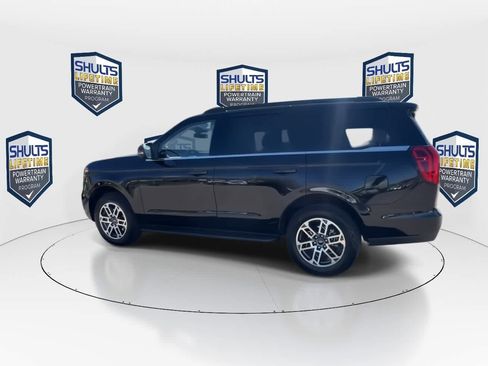 Used 2025 Ford Expedition Active AWD/4WD image 6