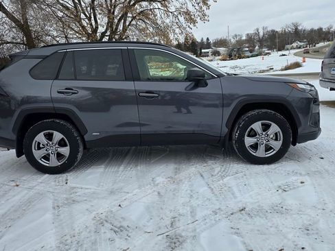 Used 2025 Toyota RAV4 LE image 5