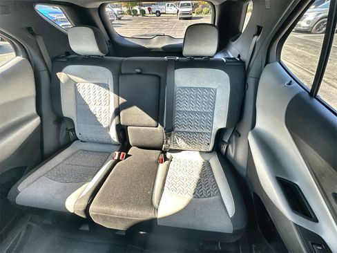 Used 2022 Chevrolet Equinox LS w/ LS Convenience Package image 23