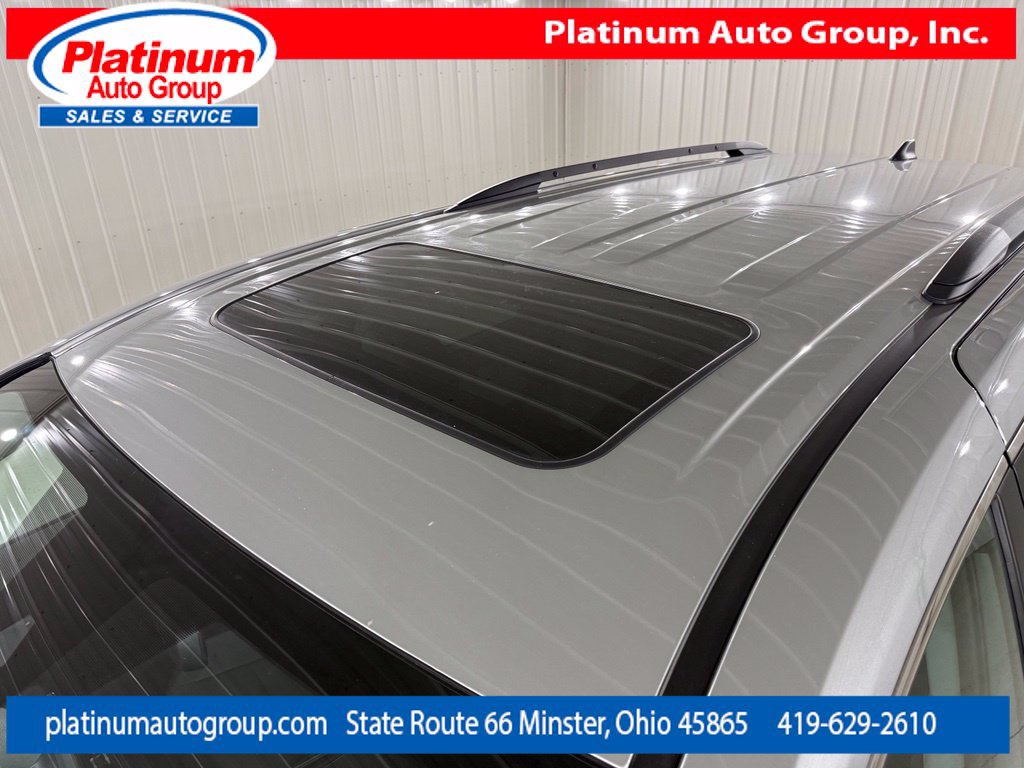 Used 2023 Toyota Sienna XLE AWD/4WD image 64