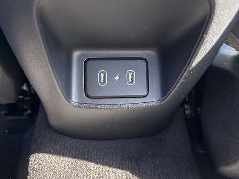 New 2025 Hyundai Elantra Limited image 13