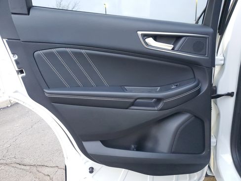 Used 2022 Ford Edge ST w/ Equipment Group 401A image 15