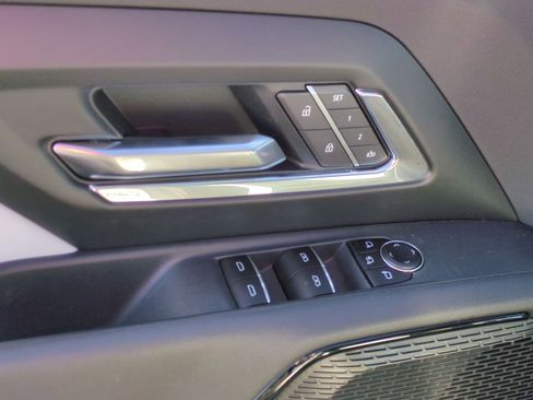 New 2025 Chevrolet Silverado EV RST image 22