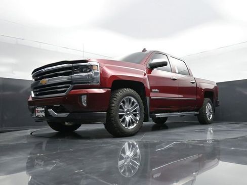 Used 2017 Chevrolet Silverado 1500 High Country AWD/4WD image 46
