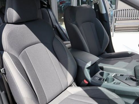 Used 2025 Subaru Crosstrek 2.0i Premium image 13