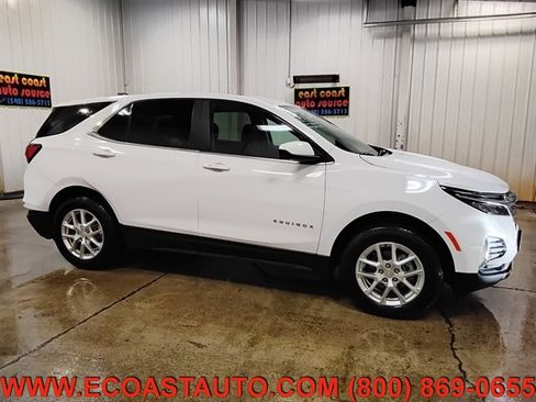 Used 2023 Chevrolet Equinox LT w/ LPO, Floor Liner Package AWD/4WD image 2