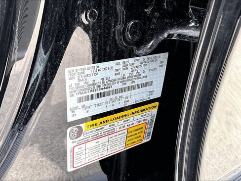 Certified 2025 Ford Expedition Platinum AWD/4WD image 33
