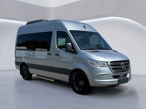 New 2025 Mercedes-Benz Sprinter 2500 image 2