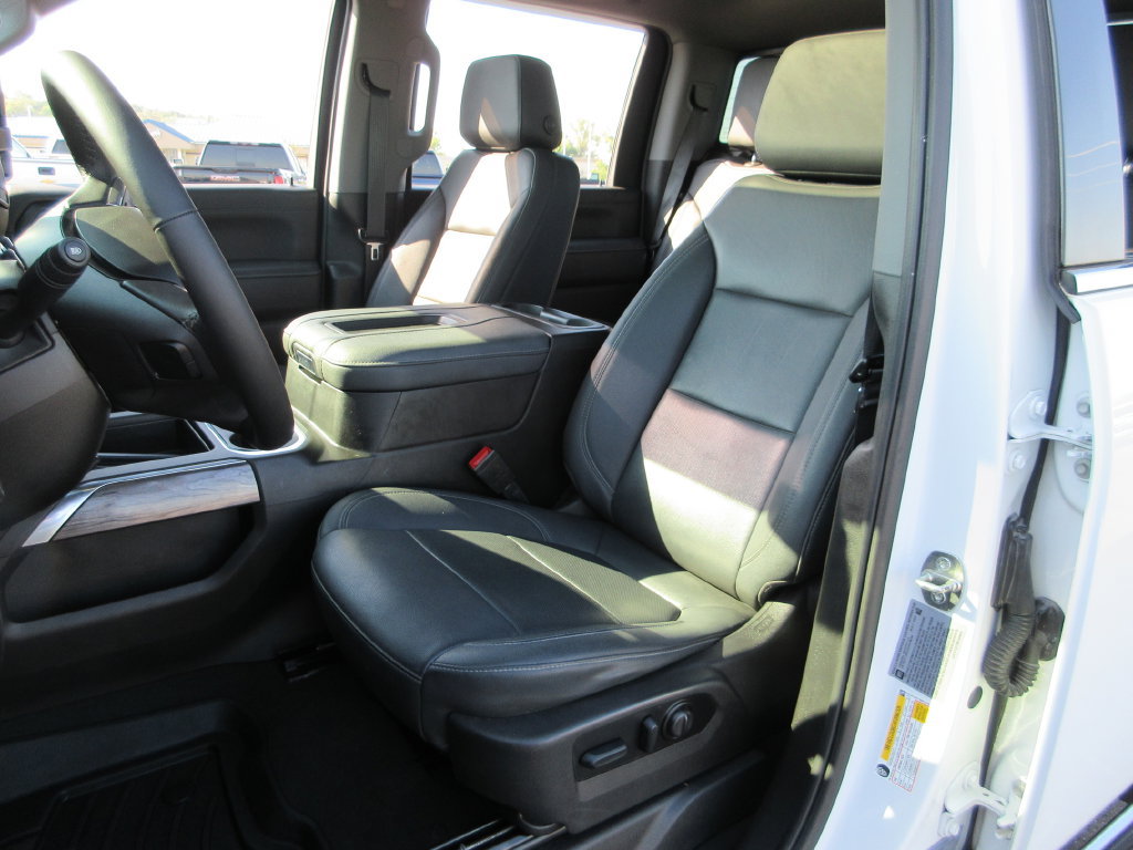 Certified 2022 Chevrolet Silverado 3500 LTZ w/ LTZ Convenience Package AWD/4WD image 24