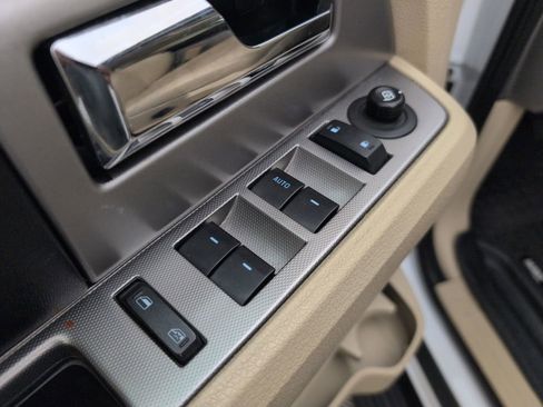 Used 2015 Ford Expedition EL XLT image 37