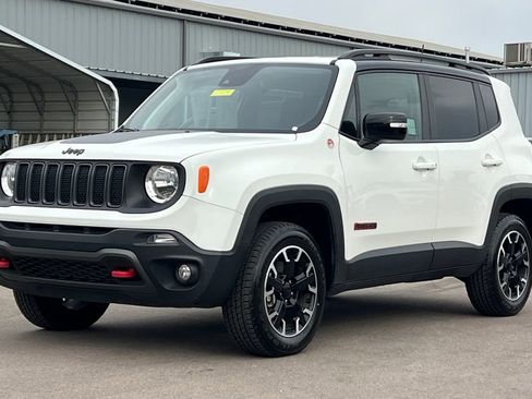 Used 2023 Jeep Renegade Trailhawk image 8