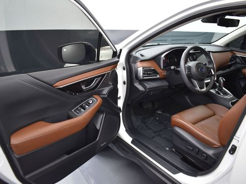 Used 2023 Subaru Outback Touring image 8