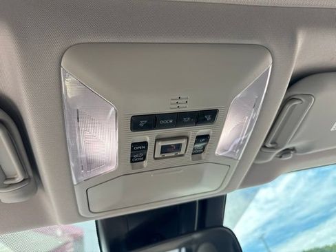 Used 2025 Toyota RAV4 XLE Premium AWD/4WD image 18