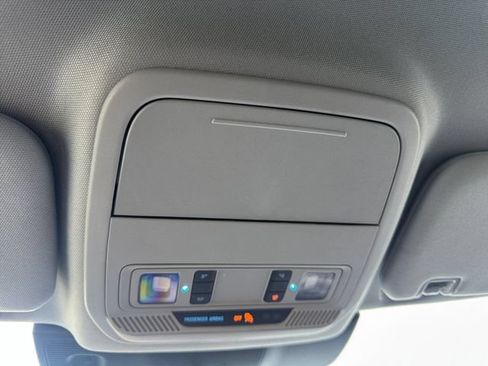 Used 2023 Ford Explorer XLT RWD image 26