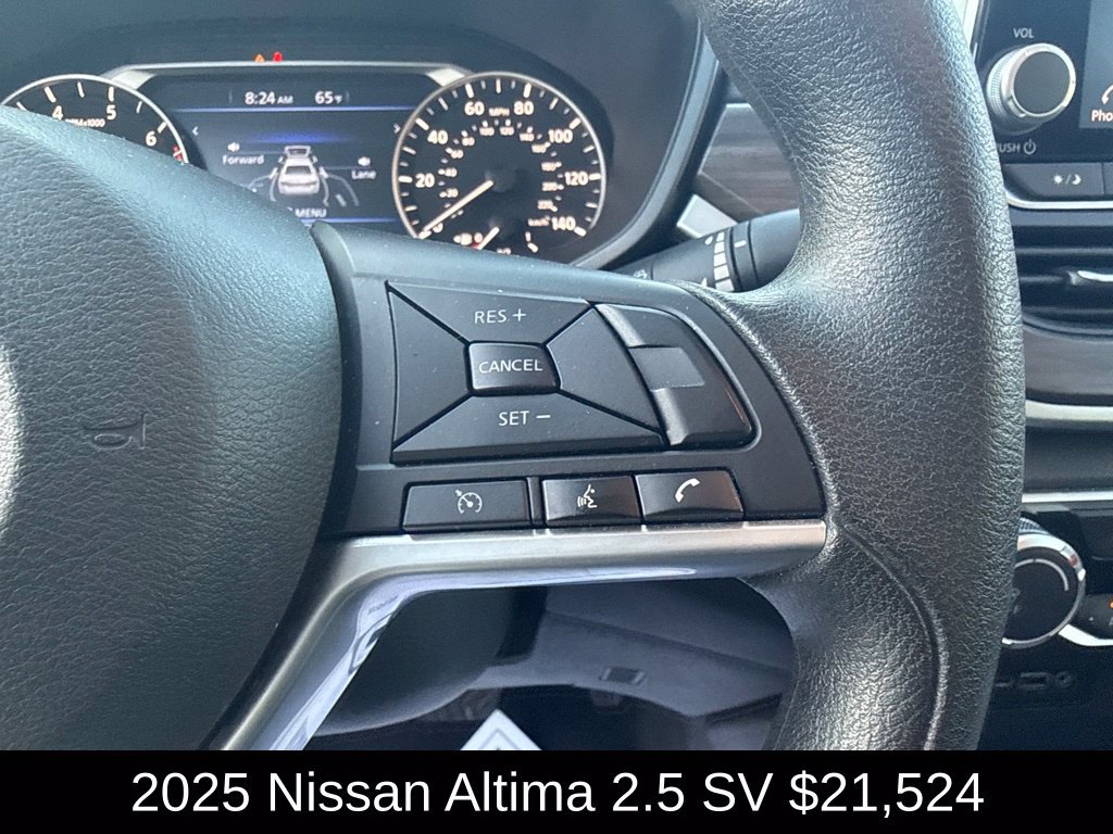 Used 2025 Nissan Altima 2.5 SV FWD image 23