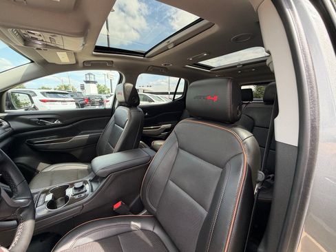 Used 2023 GMC Acadia AT4 w/ Preferred Package AWD/4WD image 11