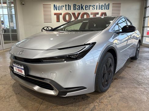 New 2026 Toyota Prius Plug-In Hybrid image 6