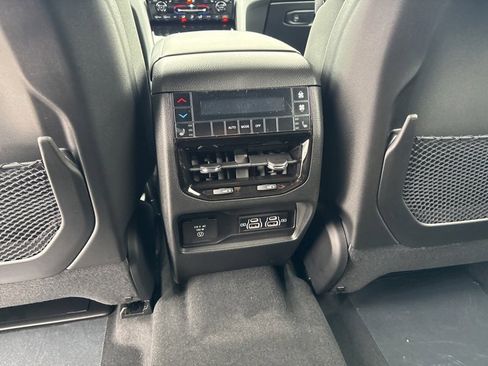 New 2025 Jeep Grand Cherokee L Limited w/ Trailer Tow Package image 16