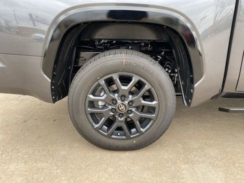 New 2026 Toyota Tundra Platinum AWD/4WD image 28