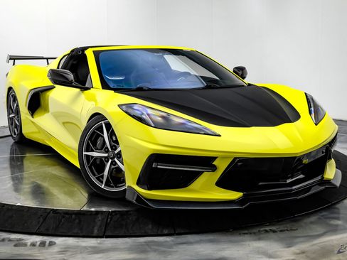 Used 2021 Chevrolet Corvette Stingray Premium Cpe w/ Z51 Performance Package RWD image 29