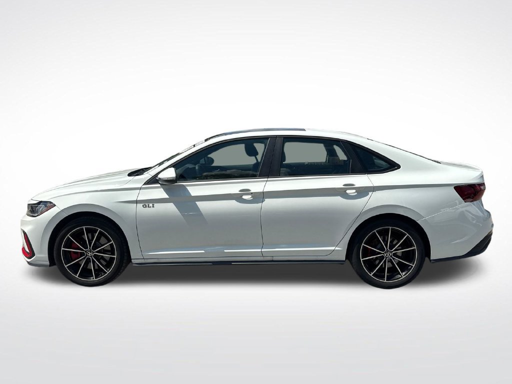 Used 2025 Volkswagen Jetta GLI Autobahn FWD image 2