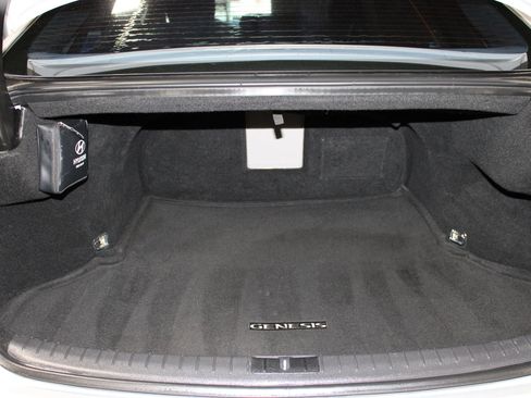 Used 2016 Hyundai Genesis 3.8 w/ Option Group 02 RWD image 33
