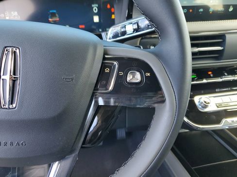 New 2026 Lincoln Corsair Premiere FWD image 25