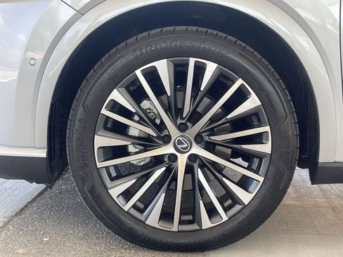 Used 2026 Lexus RX 350 w/ Convenience Package AWD/4WD image 33