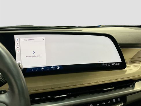 Used 2024 Cadillac XT4 Premium Luxury w/ Cold Weather Package image 13