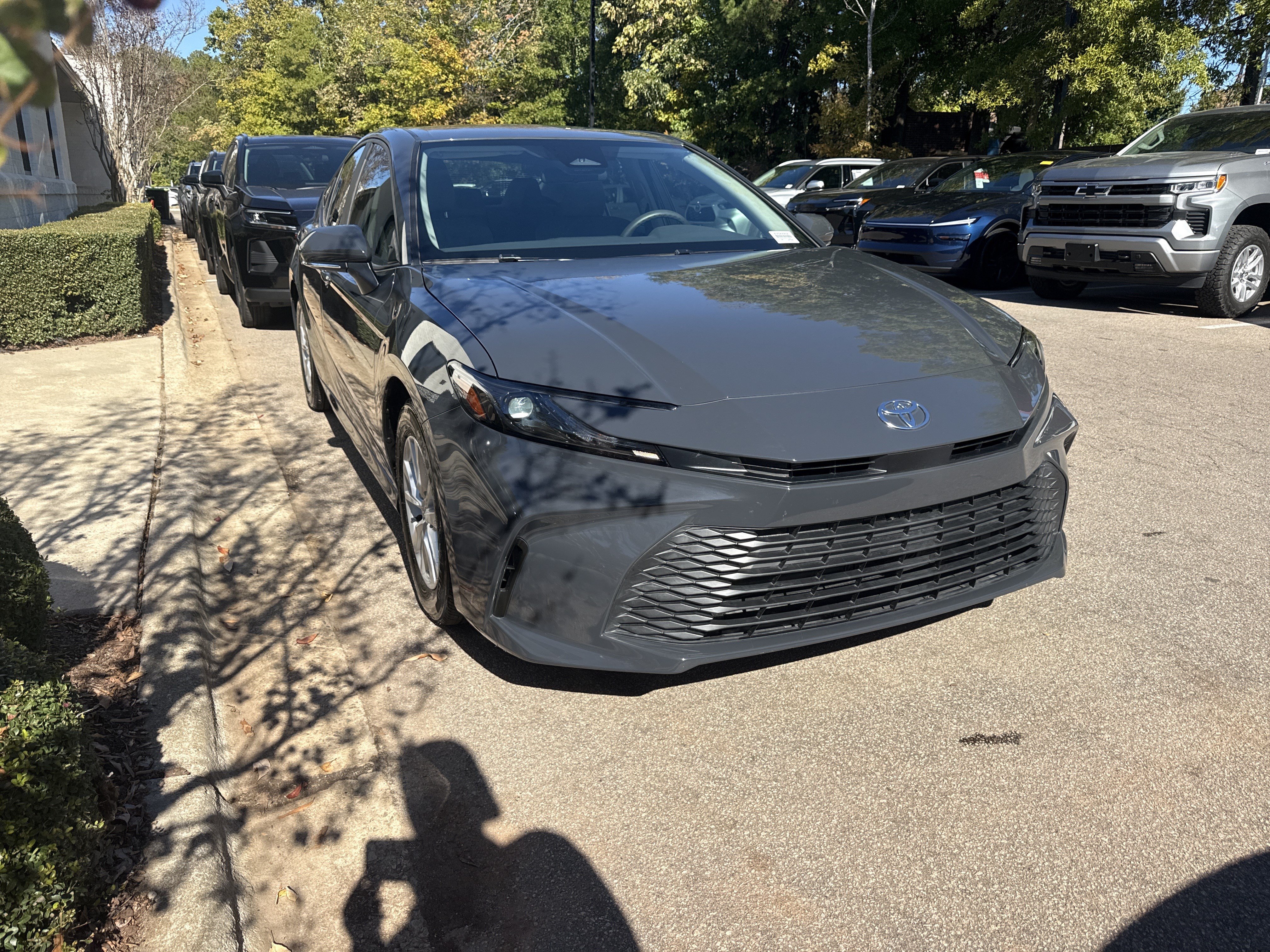 Used 2025 Toyota Camry LE FWD image 13